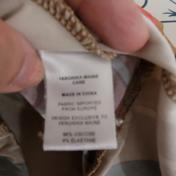 Veronica Maine Womens Top Size M Striped Orange Brown V neck Stretchy Flattering - Picture 6 of 9